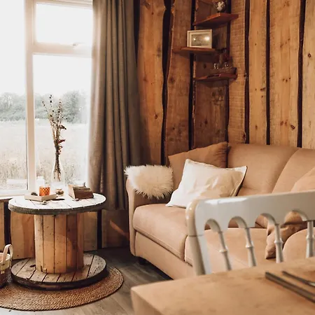 Hoeve Twente - De Buizerd Horská chata *